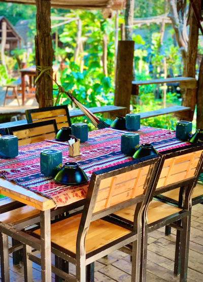 Kinh nghiệm đặt bàn nhà hàng vào dịp cuối tuần